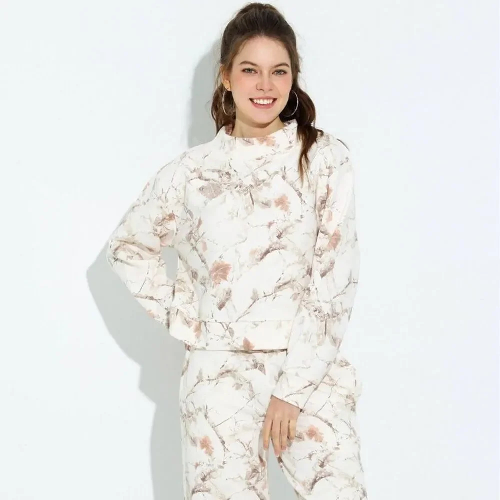 Women's Sweatshirt - Wild Fable Cream Twig Haze XS